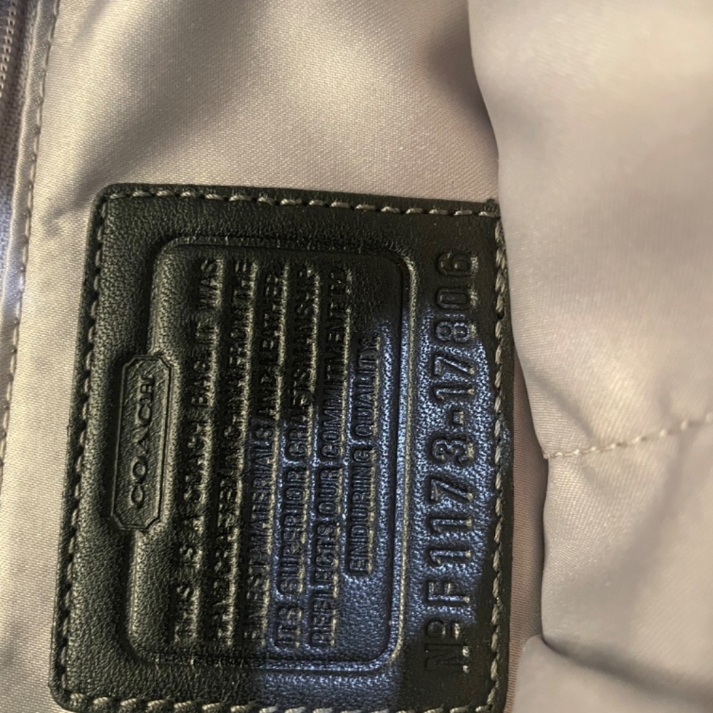 Coach Handbag - Picture 3 of 4